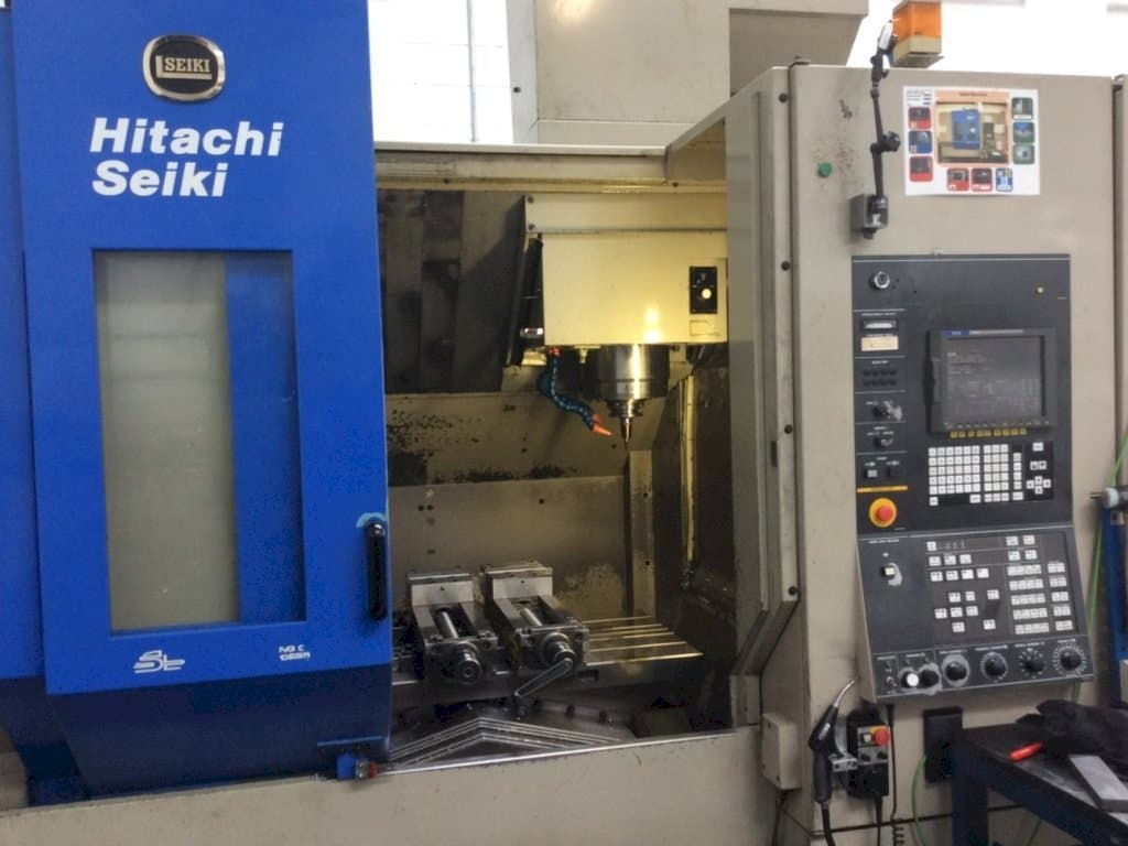 Vista frontal de la máquina HITACHI SEIKI VS50
