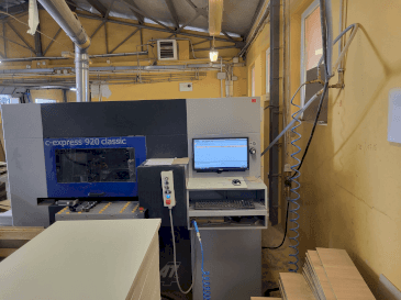 Vista frontal de la máquina FELDER FORMAT 4 C-Express Classic