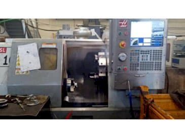Vista frontal de la máquina HAAS SL-10