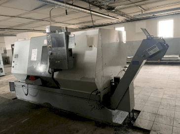 Vista frontal de la máquina HAAS HAAS SL-30HE