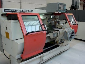Vista frontal de la máquina Gildemeister NEF Plus 500