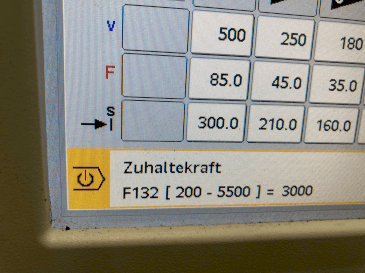 Vista frontal de la máquina Arburg Allrounder 920 S 5000-2100