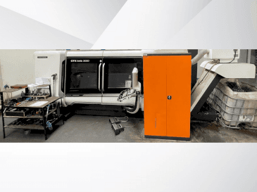 Vista frontal de la máquina DMG MORI CTX 2000