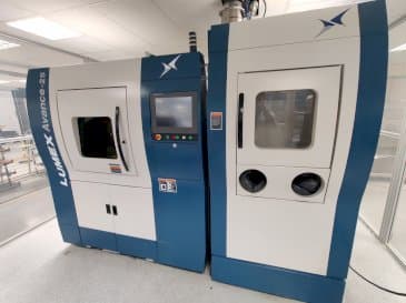 Vista frontal de la máquina Matsuura Lumex Avance-25
