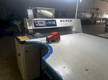 Vista frontal de la máquina KUPER FWS 1250