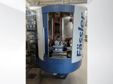 Vista frontal de la máquina FASSLER HMX 400
