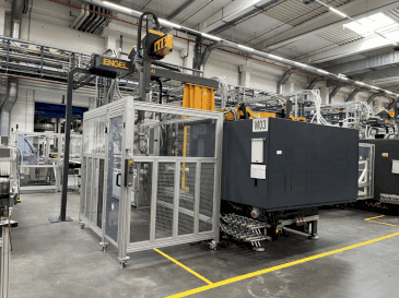 Vista frontal de la máquina Engel DUO 4550/650