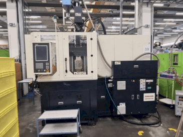 Vista frontal de la máquina WOOJIN VHA120RS