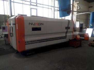 Vista frontal de la máquina NUKON NF PRO 315