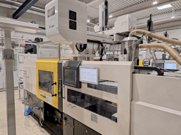 Vista frontal de la máquina FANUC Roboshot S150iA