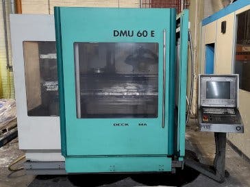 Vista frontal de la máquina DECKEL MAHO DMU 60 E