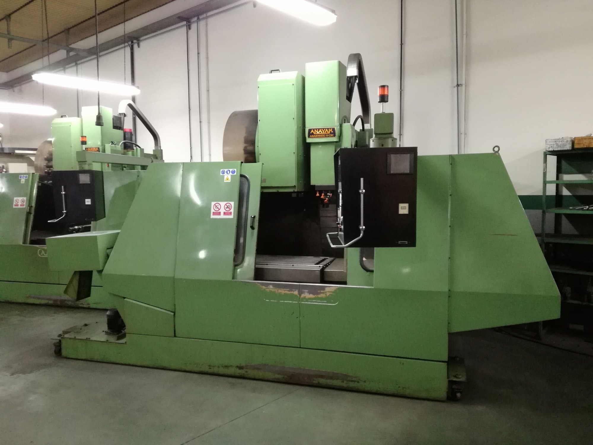 Vista frontal de la máquina ANAYAK ANAKMATIC 9