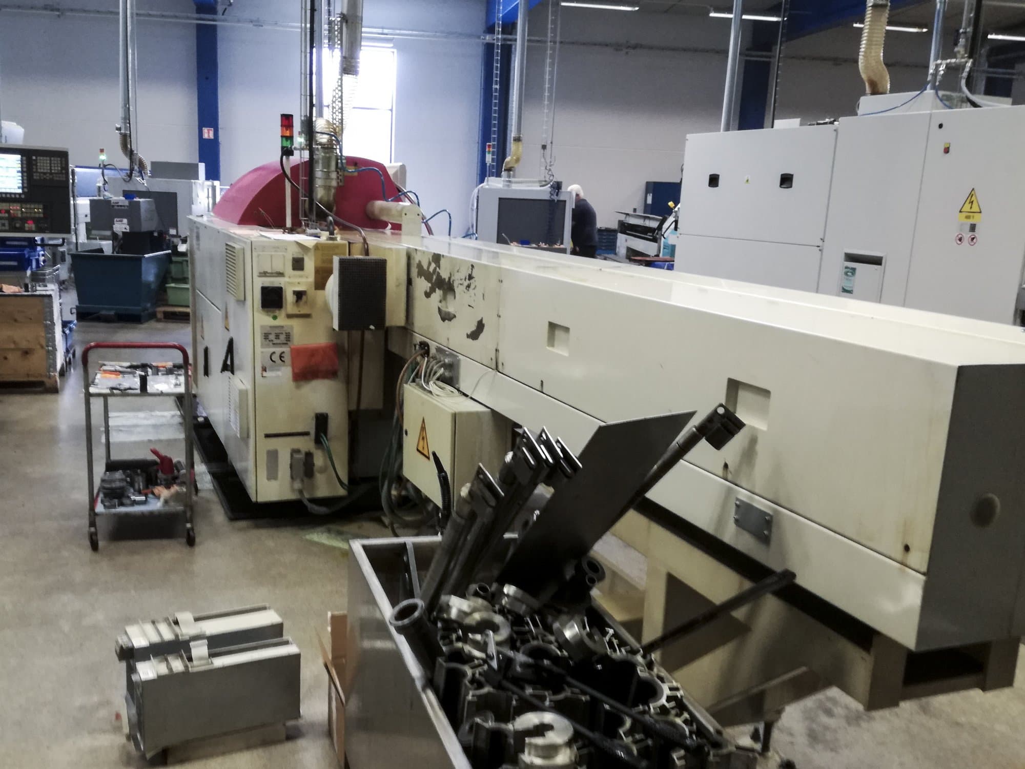 Vista derecha de la máquina Gildemeister MF Sprint 65