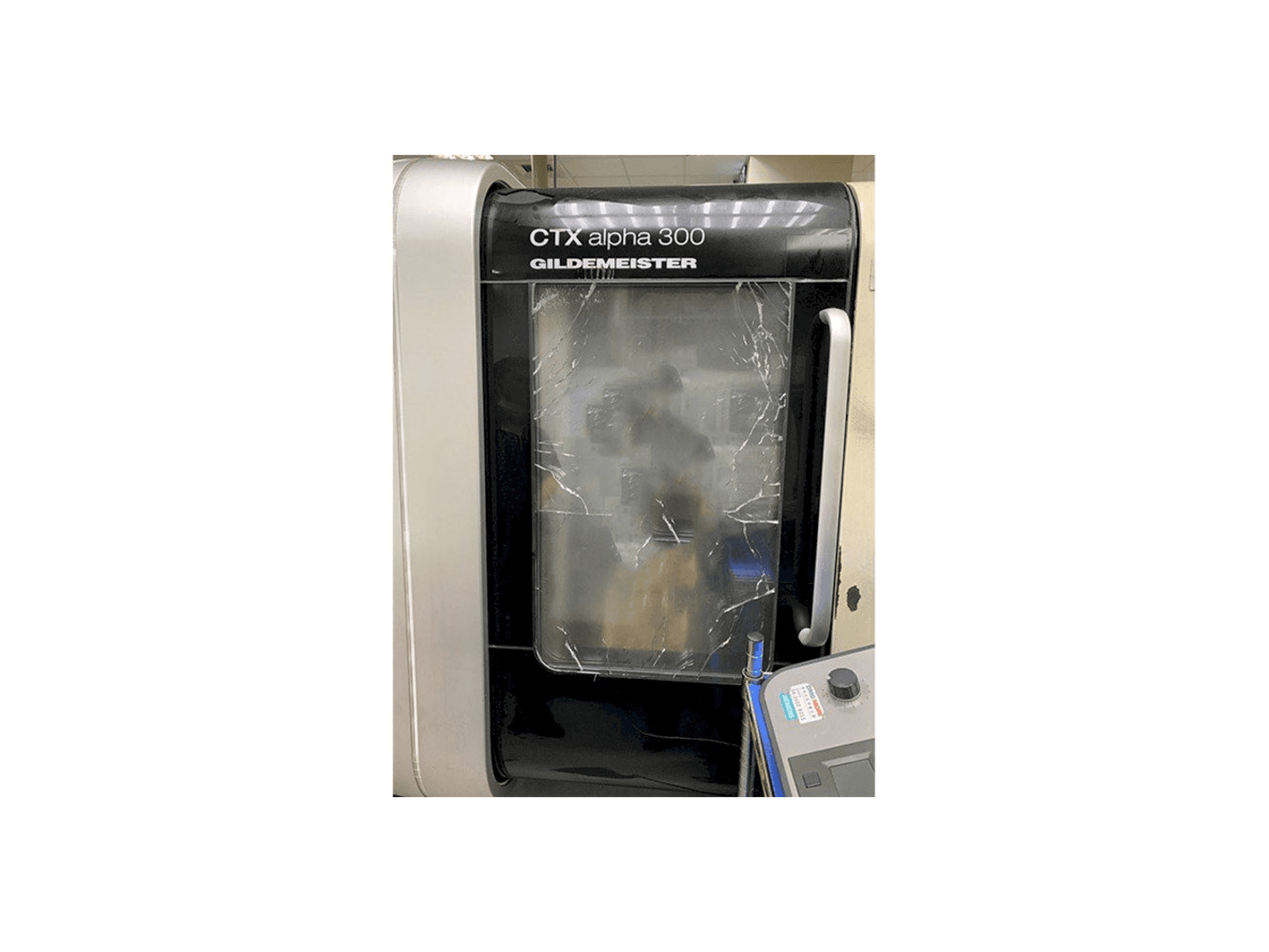 Vista frontal de la máquina Gildemeister CTX Alpha 300 V4