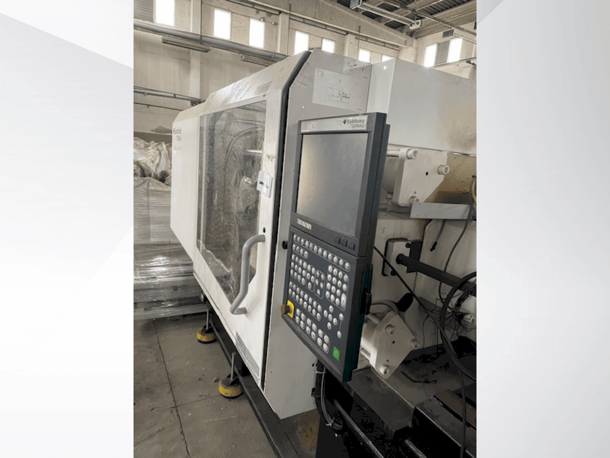 Vista frontal de la máquina SUMITOMO SHI DEMAG IntElect 160/520-340 smart
