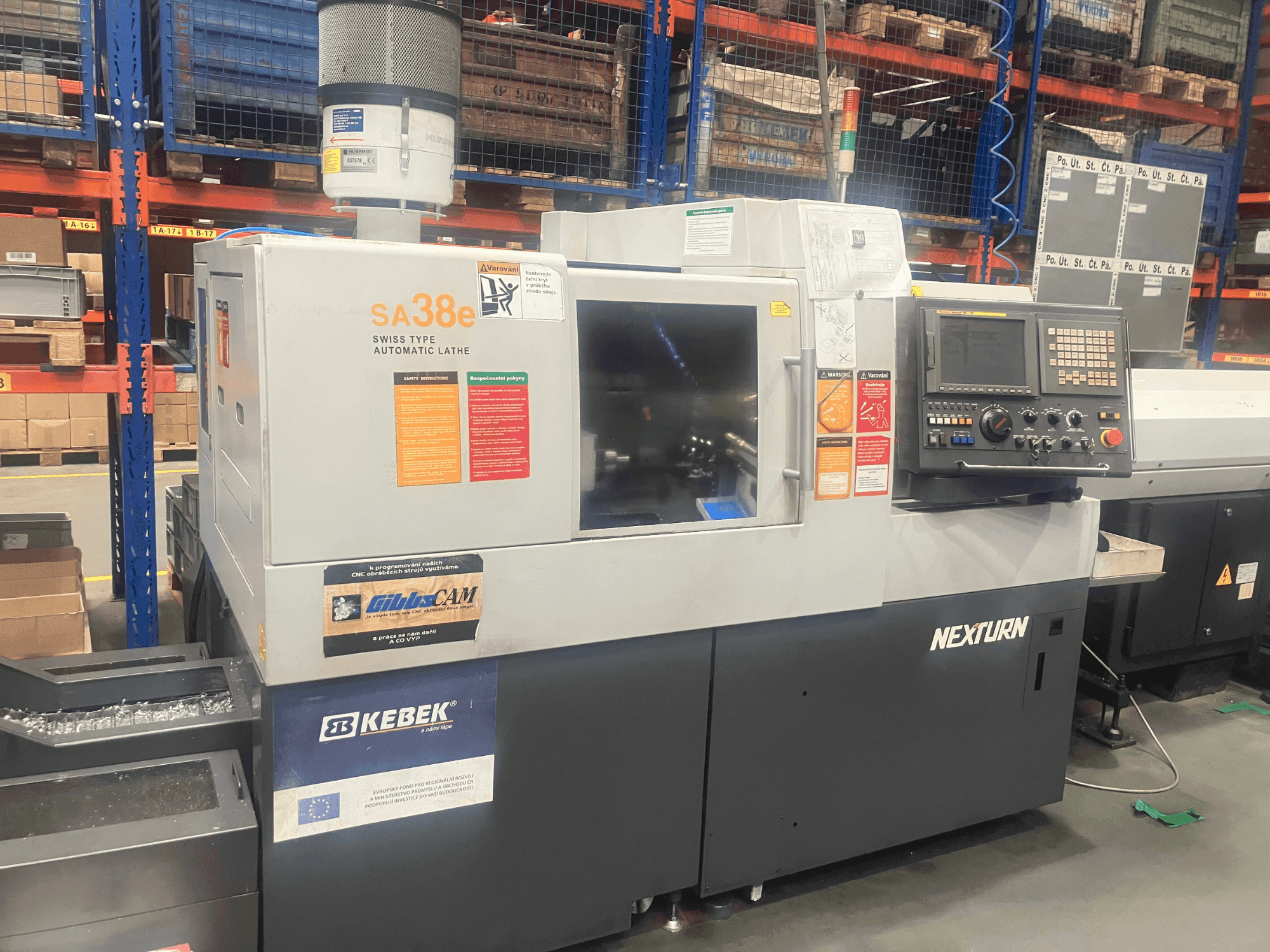 Vista frontal de la máquina Nexturn SA-38e