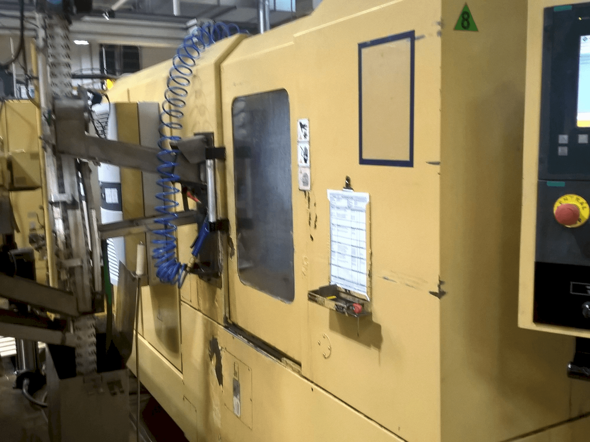 Vista lateral derecha de la máquina TAJMAC-ZPS SAL 100/4