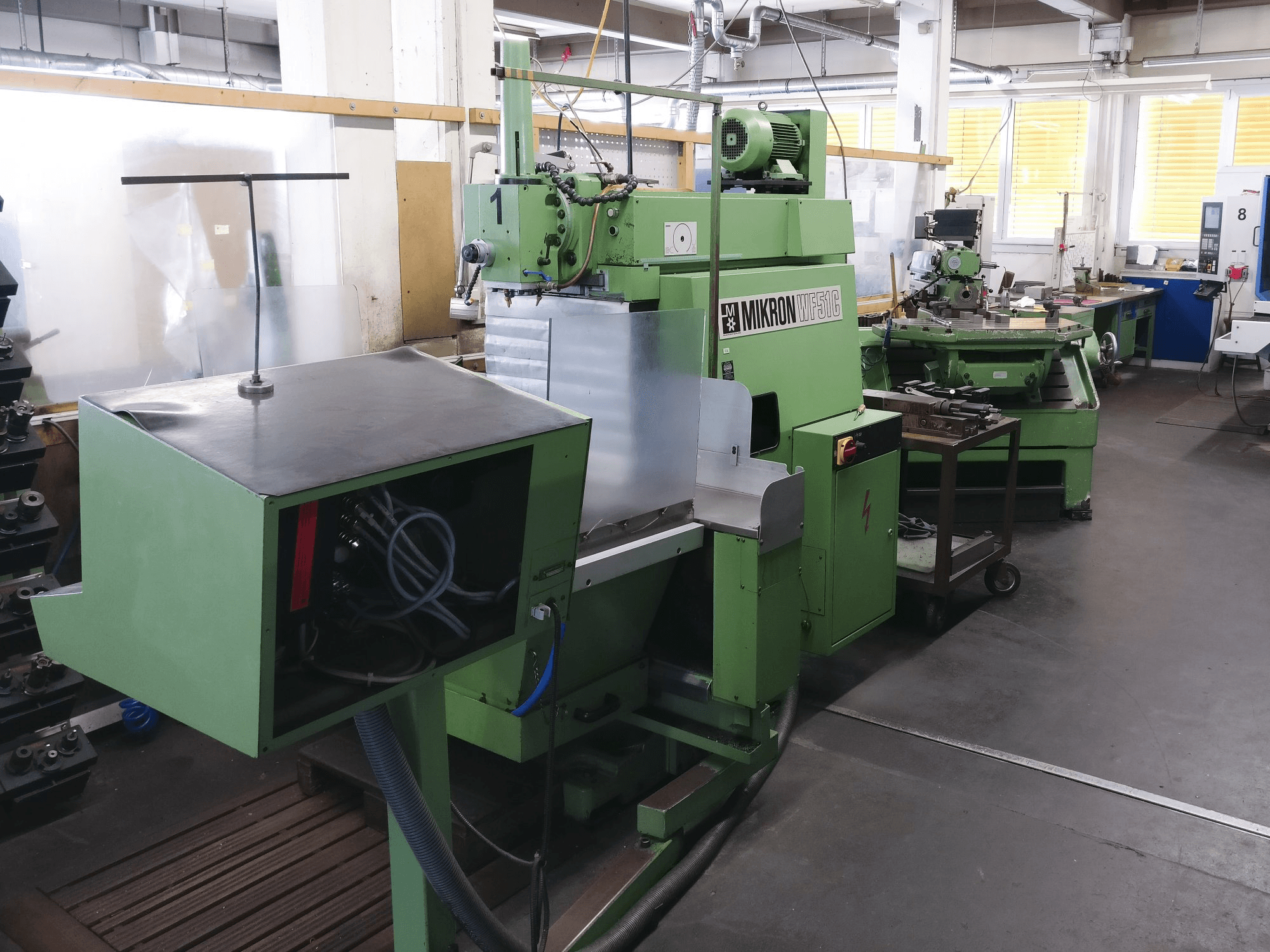 Vista izquierda 1 de la máquina MIKRON WF 51C/150