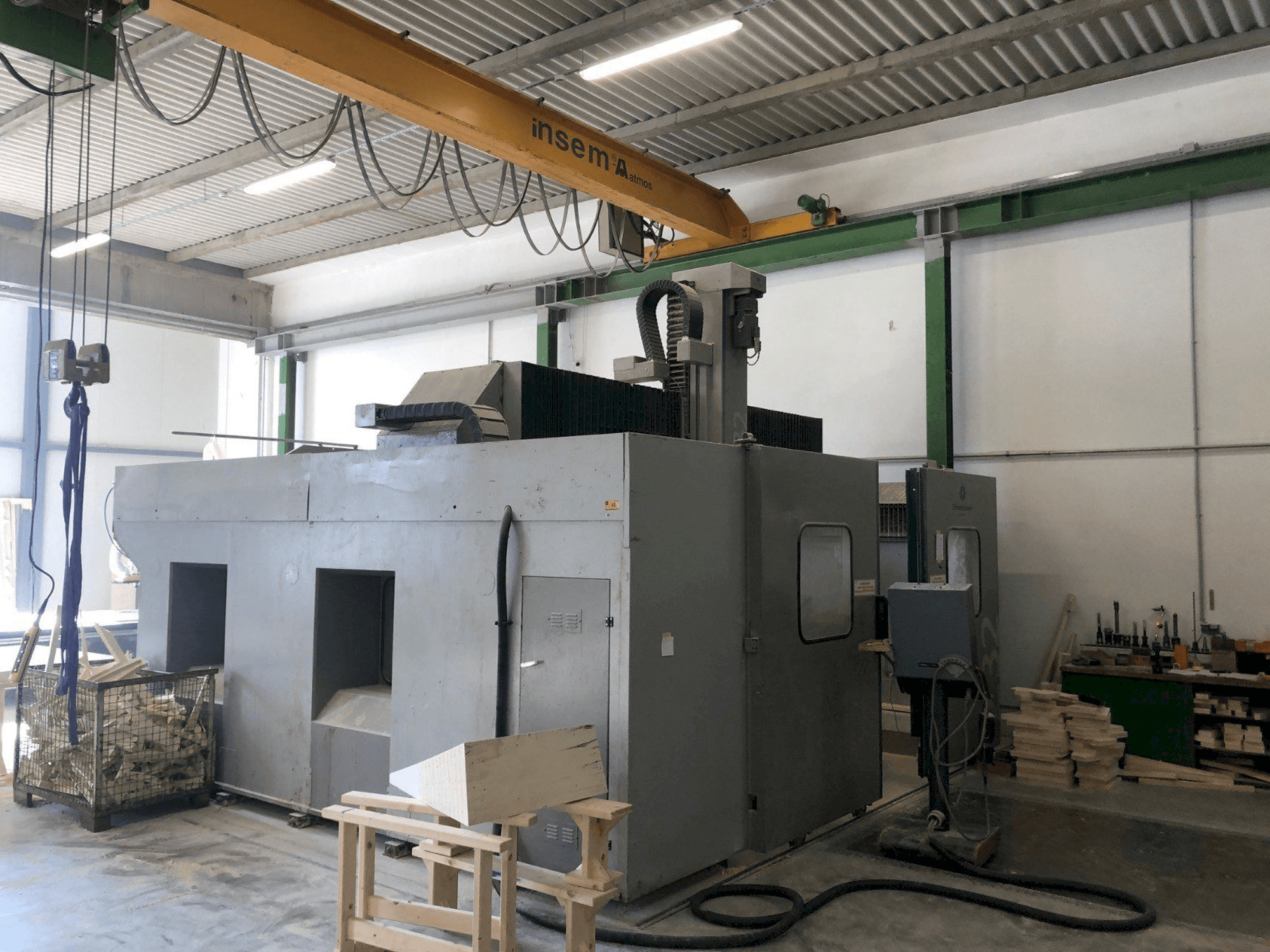 Vista frontal de la máquina Zimmermann FZ 32