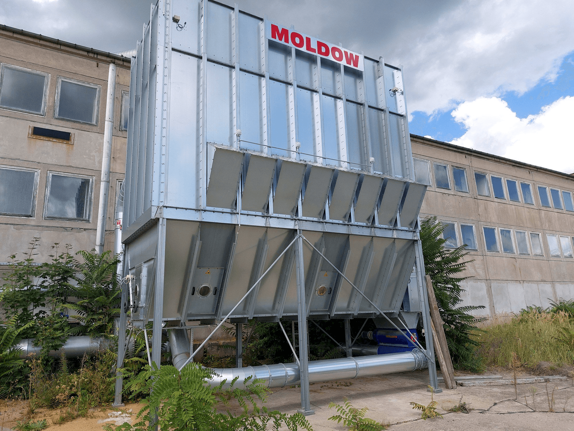 Vista frontal de la máquina MOLDOW MHL Casing EXP