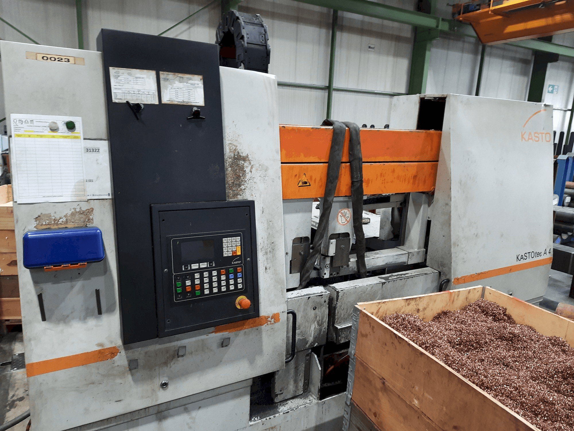 Vista frontal de la máquina KASTO tec A 4