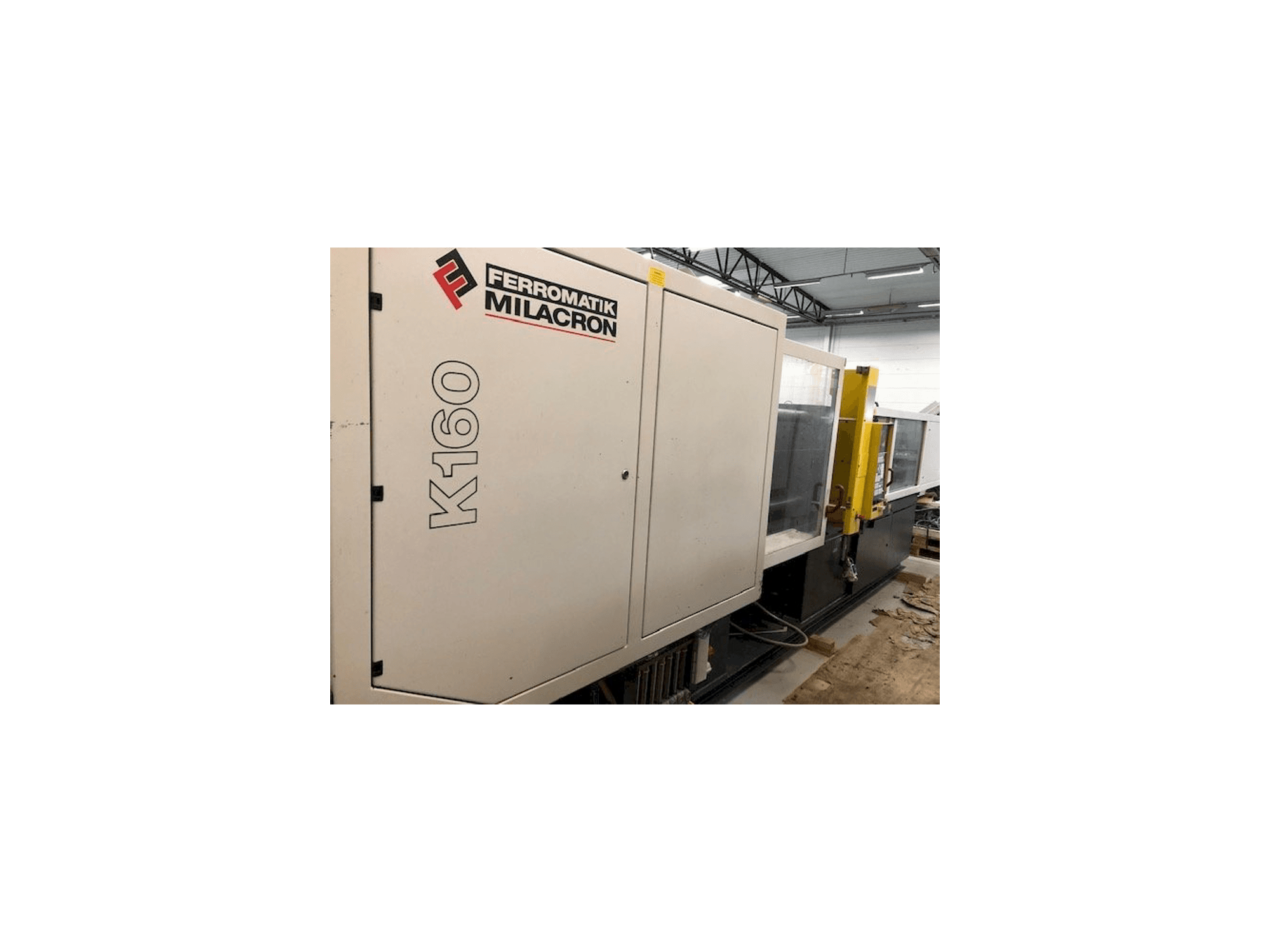 Vista frontal de la máquina Ferromatik MILACRON K160