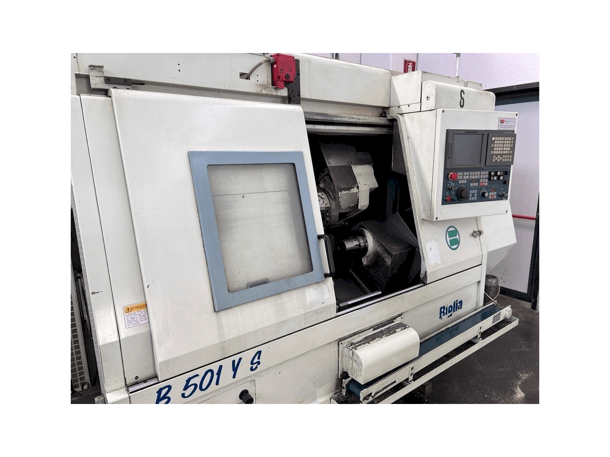 Vista frontal de la máquina Biglia B501YS