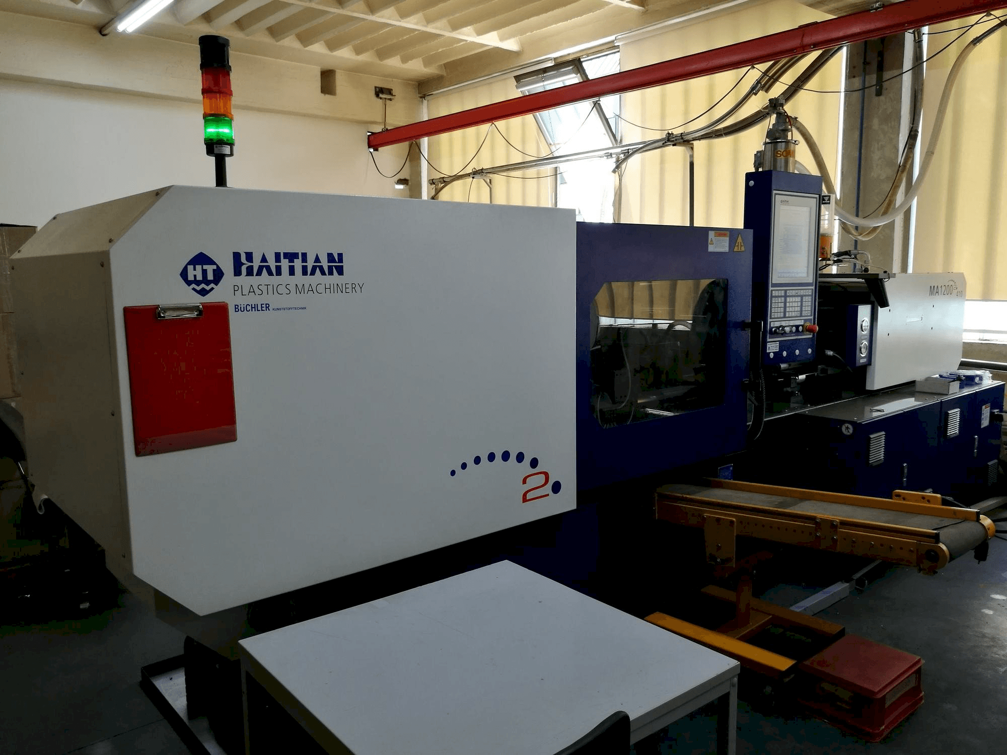 Vista frontal de la máquina HAITIAN Mars 2 - 1200