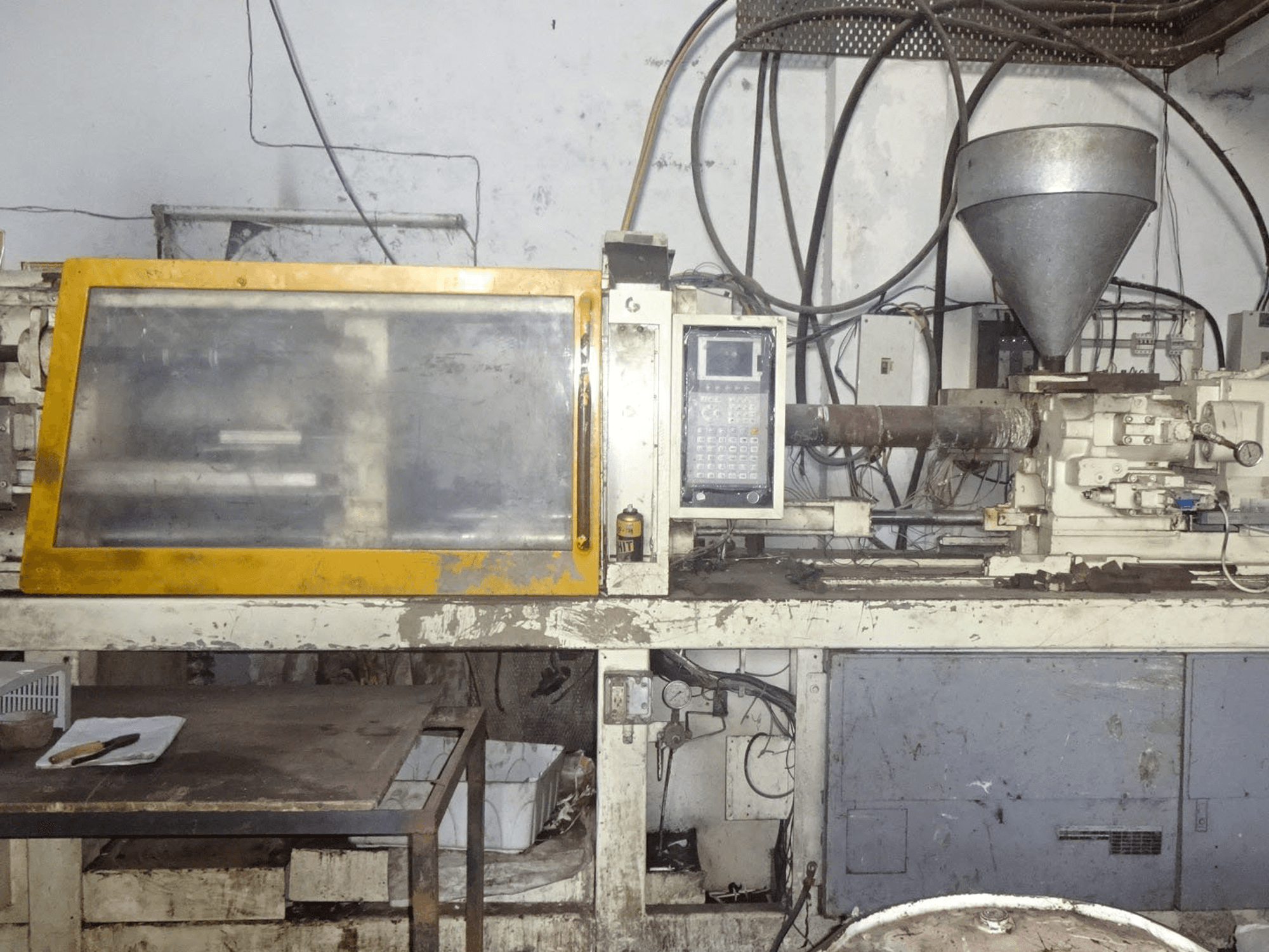 Vista frontal de la máquina Toshiba IS170FA-5B