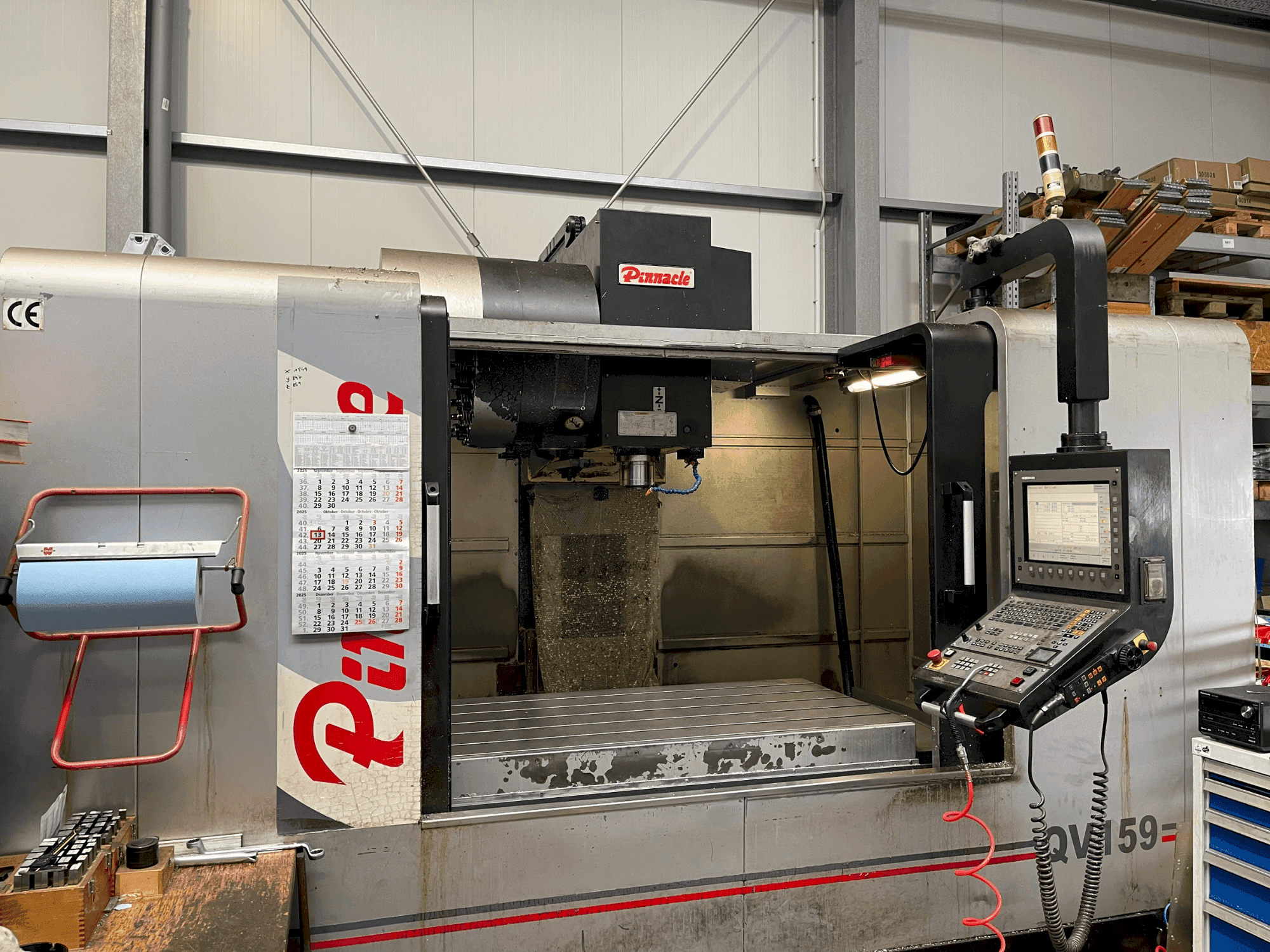 Vista frontal de la máquina Pinnacle QV 159