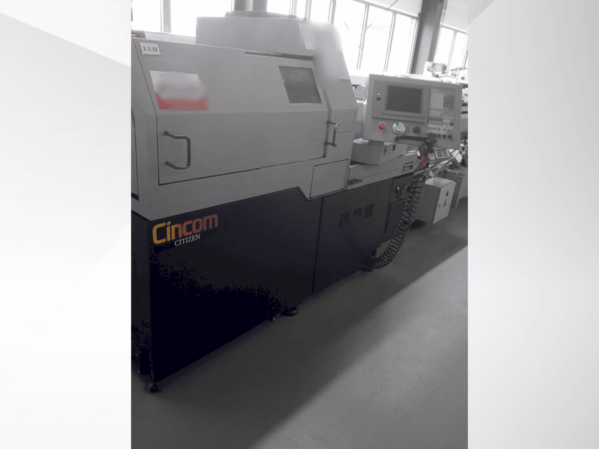 Vista frontal de la máquina Citizen L5-20