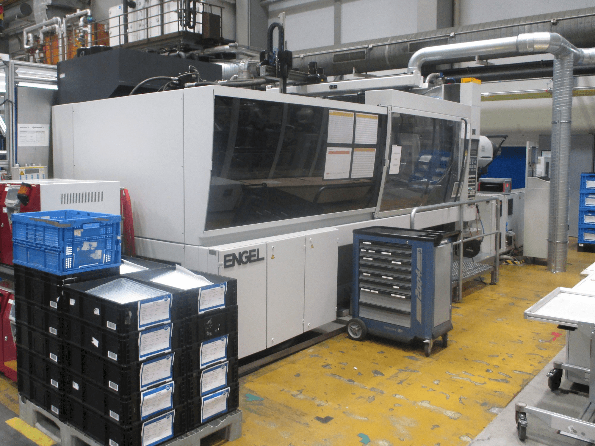 Vista frontal de la máquina ENGEL ES 3550/600 HL