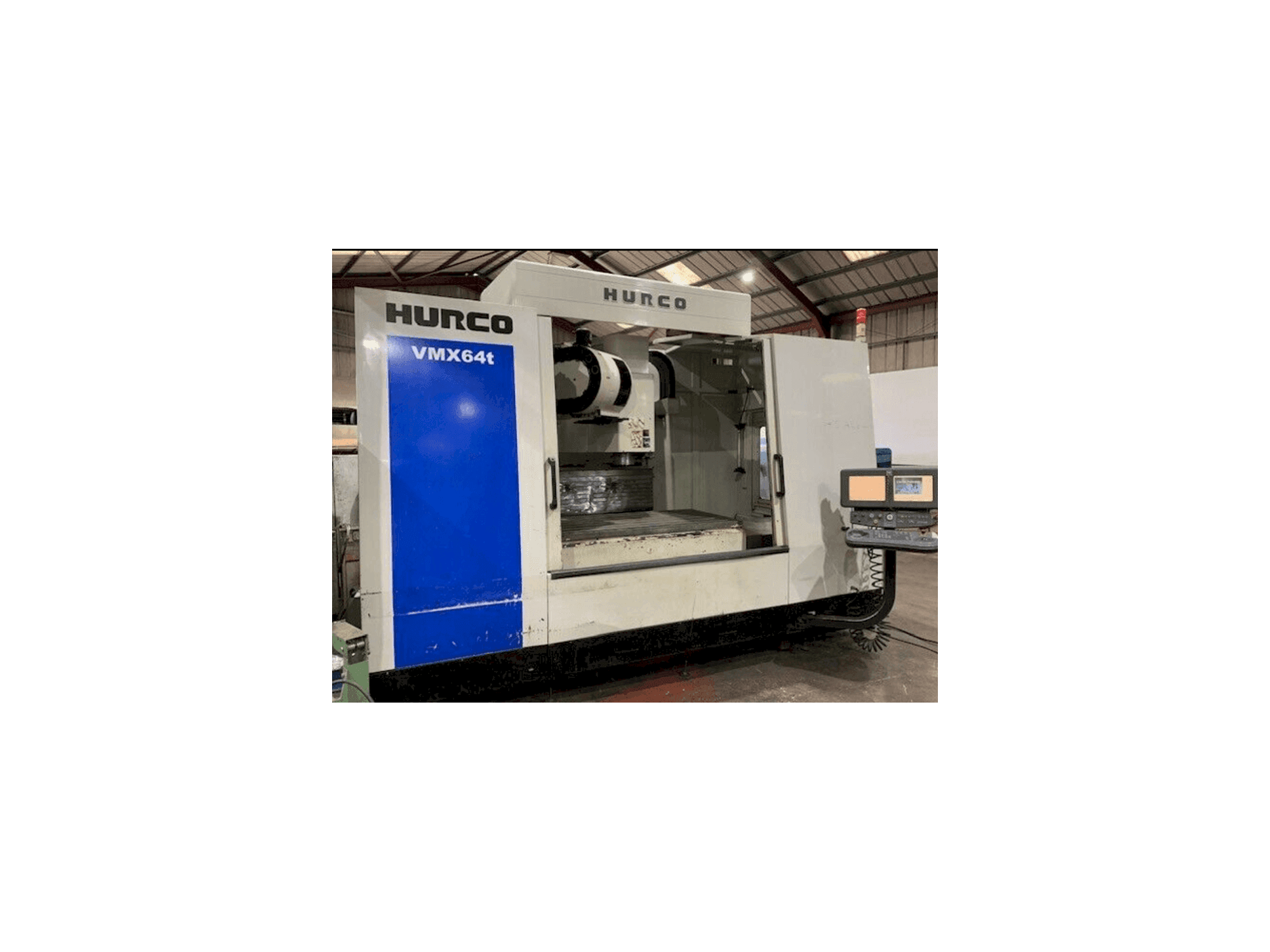 Vista lateral izquierda de la máquina Hurco VMX 64/40T