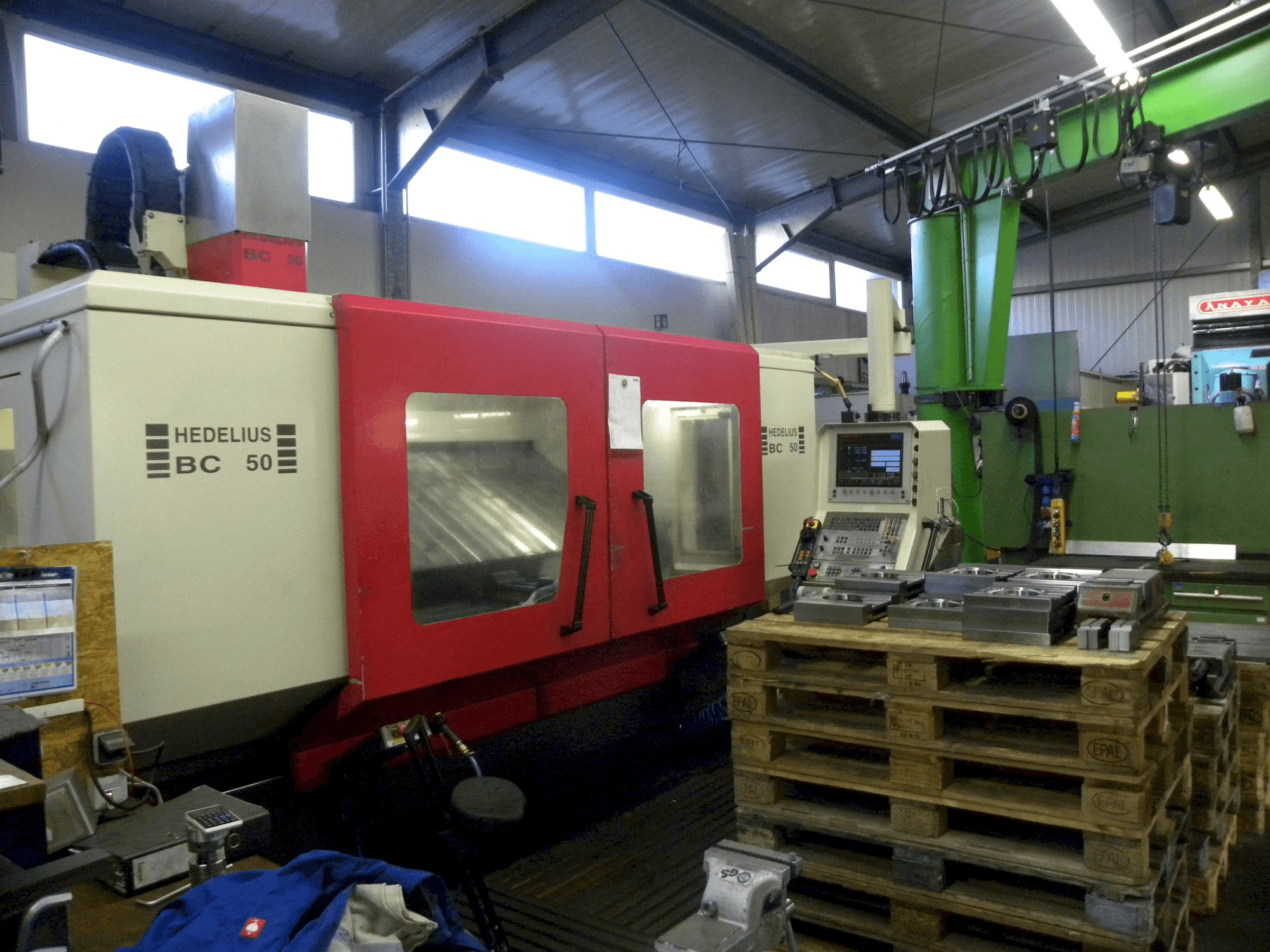 Vista frontal de la máquina HEDELIUS BC-50