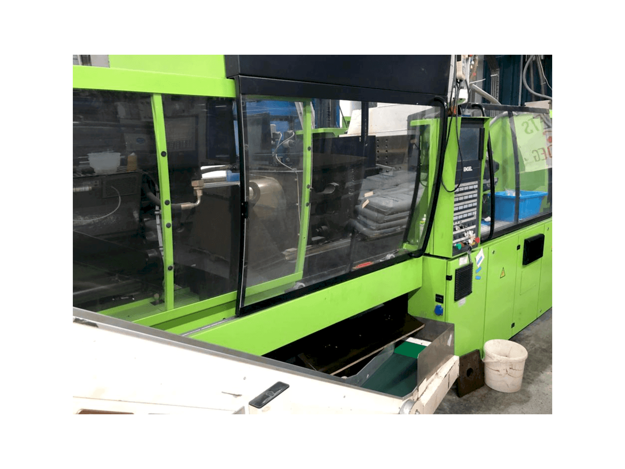 Vista frontal de la máquina Engel VICTORY 500-120