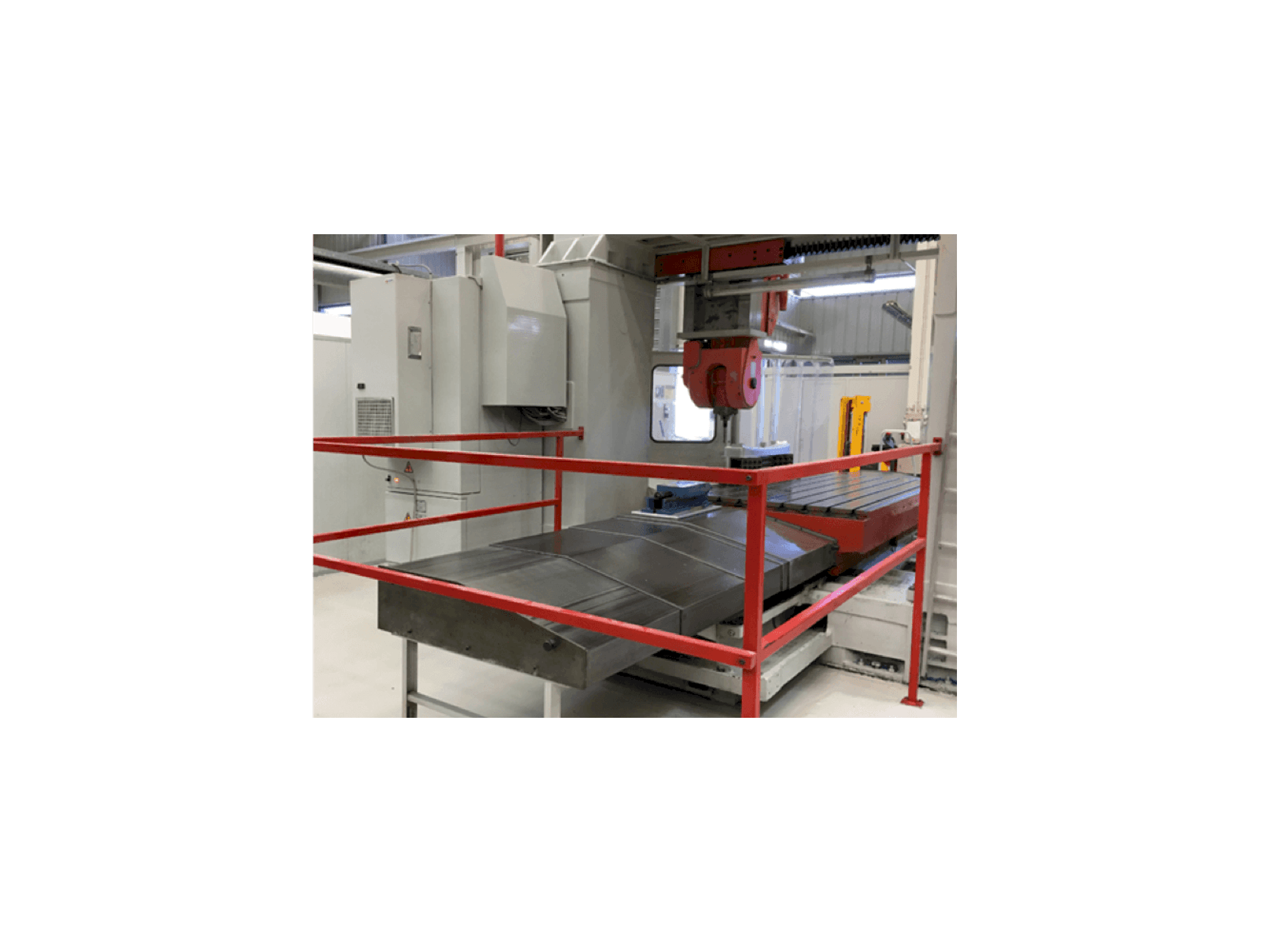 Vista frontal de la máquina Zayer KP 3000 AR