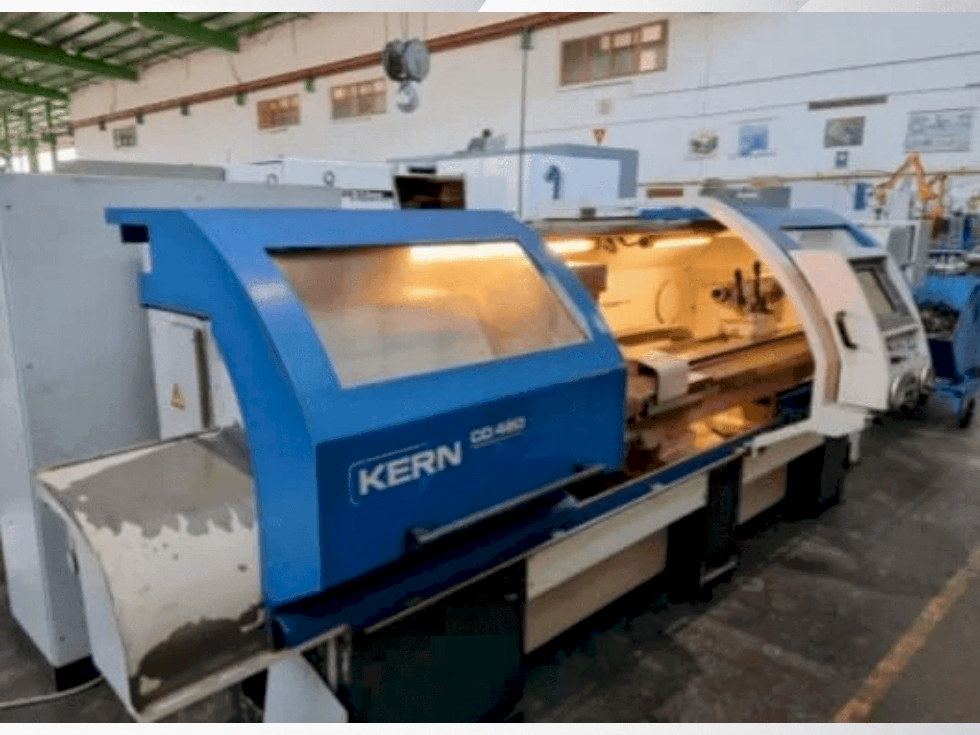 Vista frontal de la máquina KERN CD 480/2000