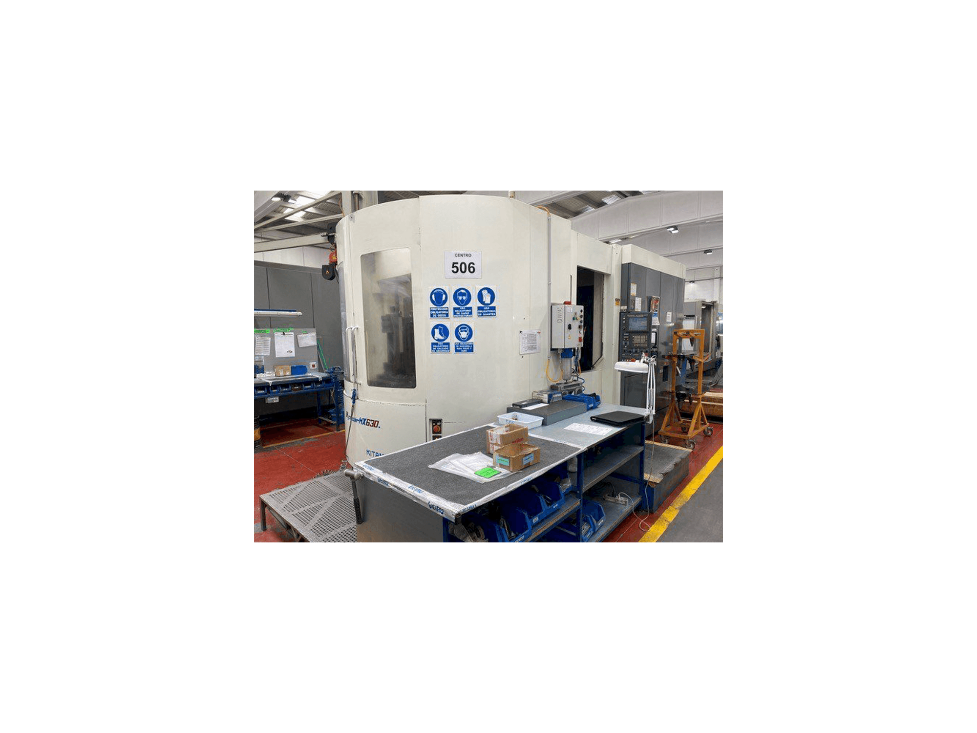 Vista frontal de la máquina Kitamura Mycenter HX630L