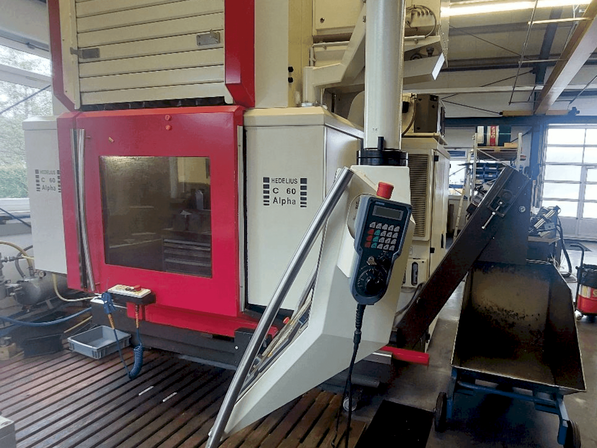Vista frontal de la máquina HEDELIUS C60 ALPHA 800