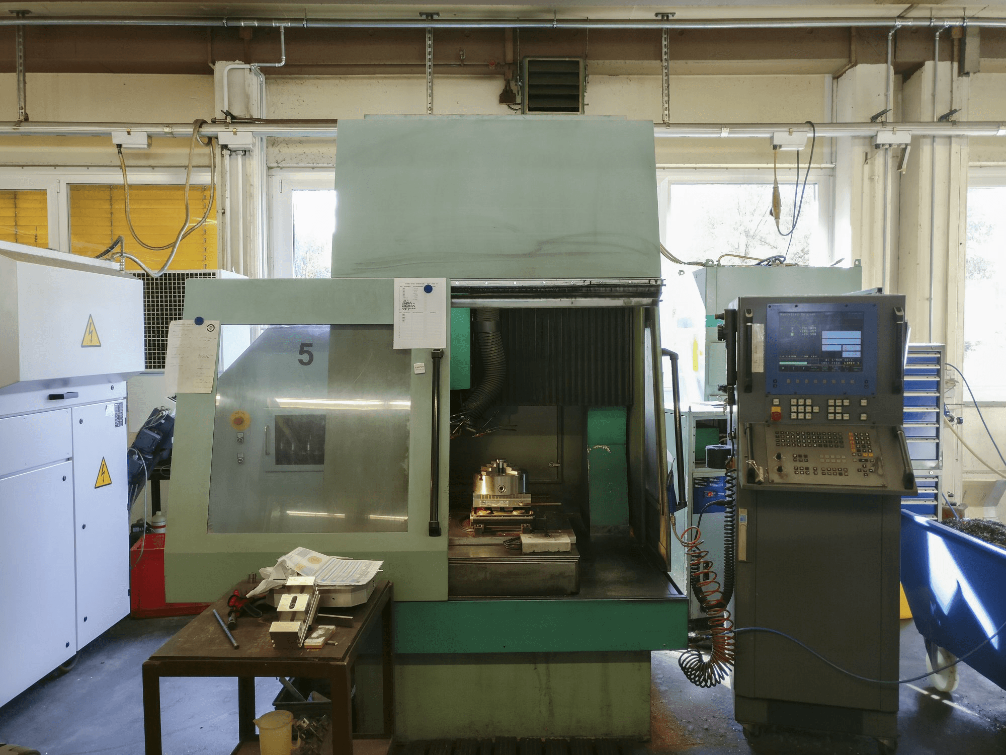 Vista frontal de la máquina DIGMA 700 GC