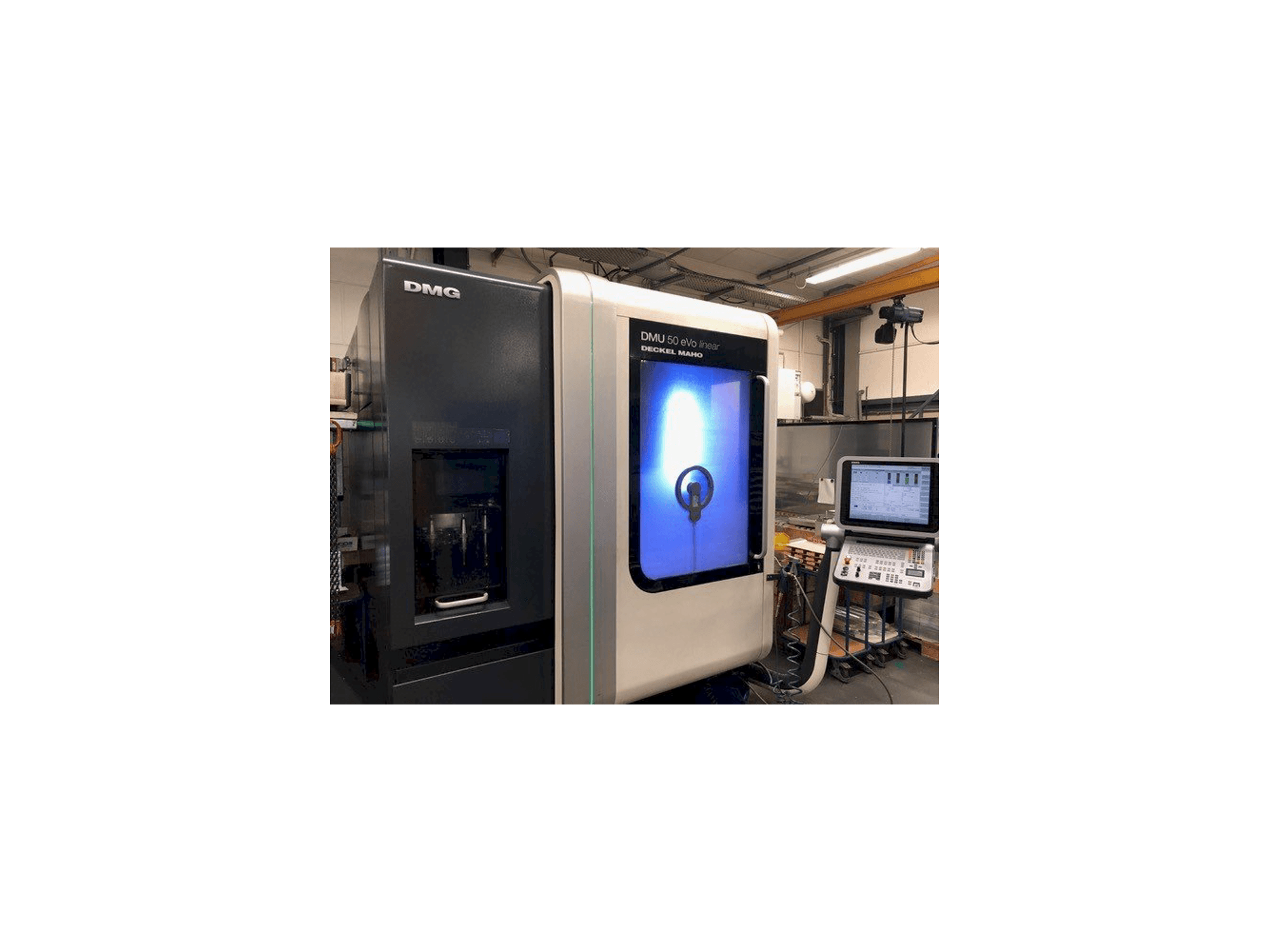 Vista frontal de la máquina DECKEL MAHO DMU 50 eVo Linear