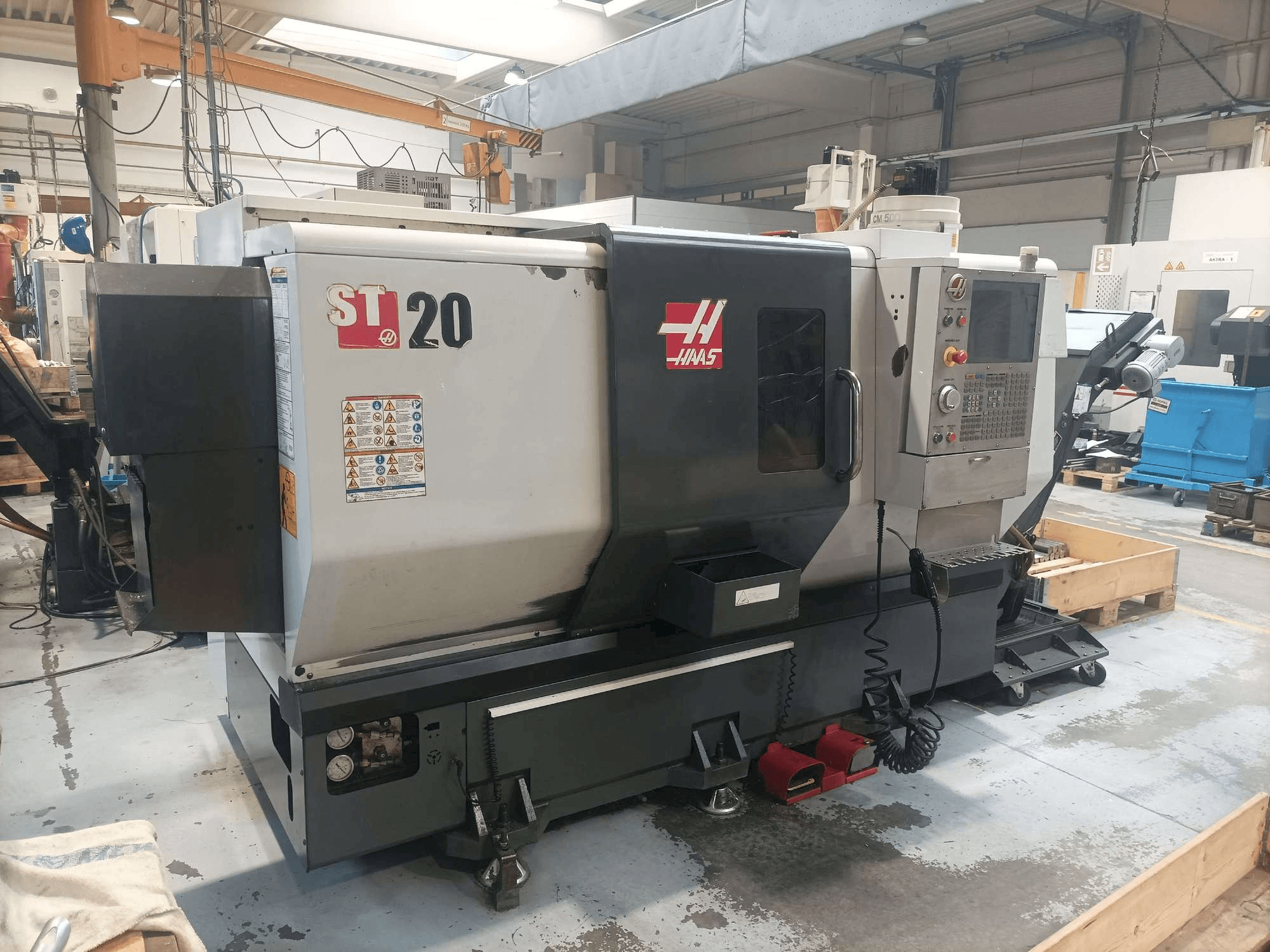 Vista frontal de la máquina HAAS ST-20SSY