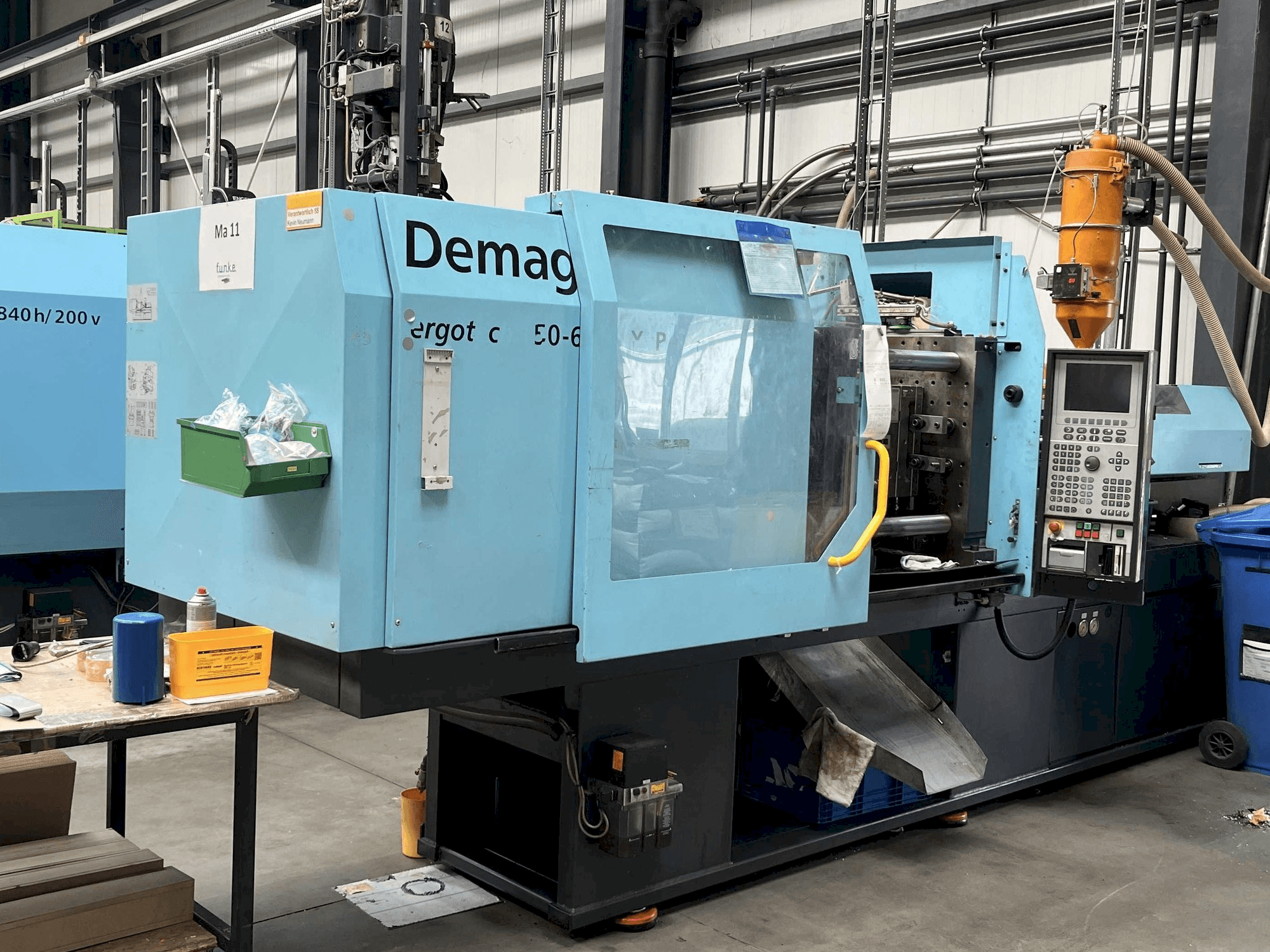 Vista frontal de la máquina DEMAG Ergotech 150/500 - 600 EXTRA