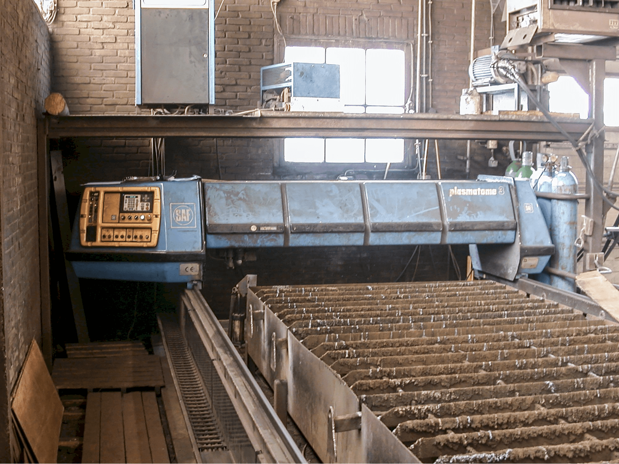 Vista frontal de la máquina SAF PLASMATOME 3