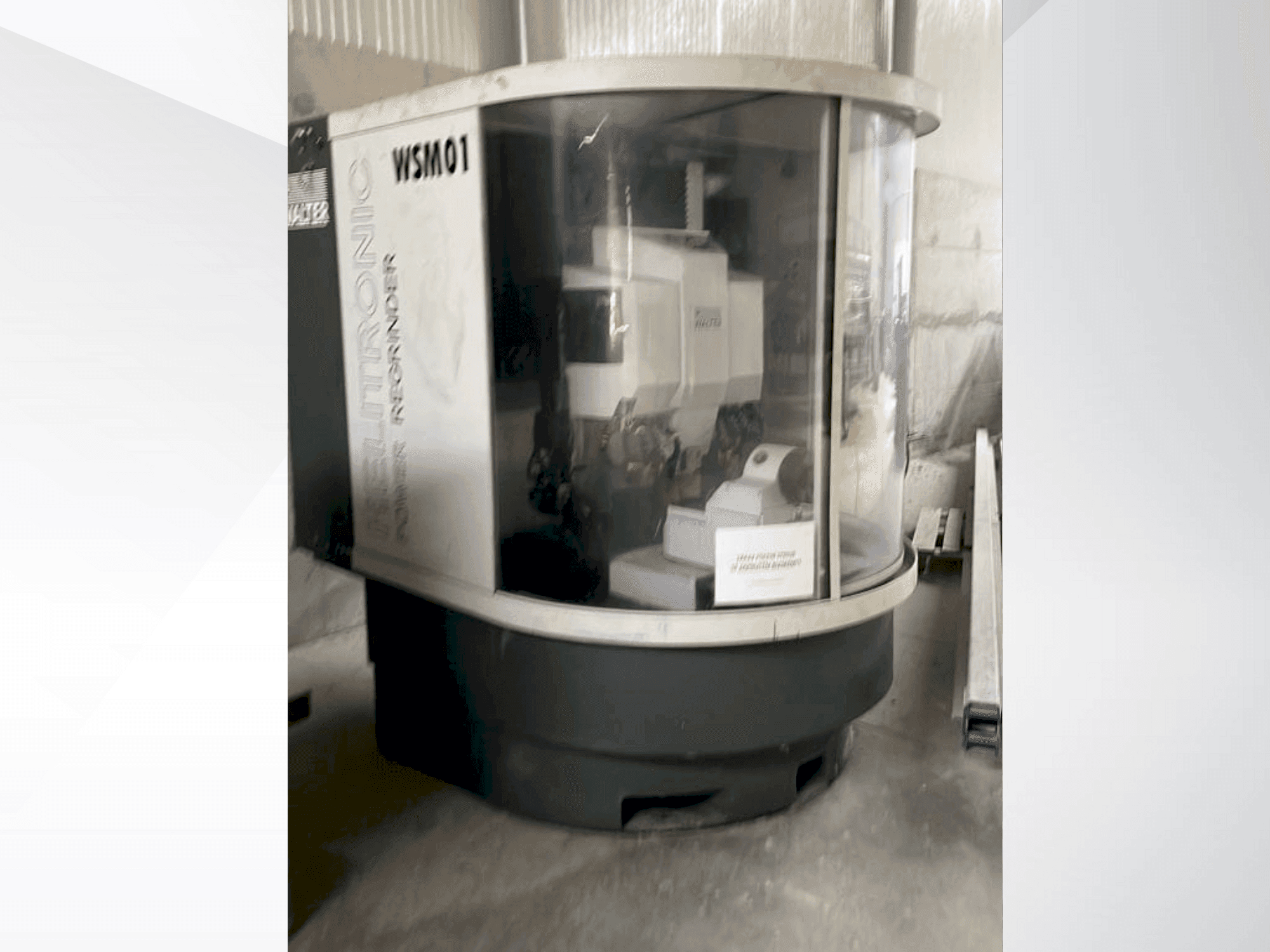 Vista frontal de la máquina WALTER Helitronic Power Regrinder