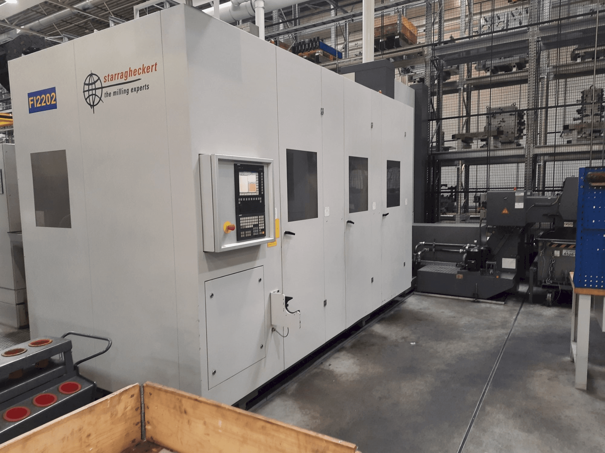 Vista frontal de la máquina Heckert HEC 1000