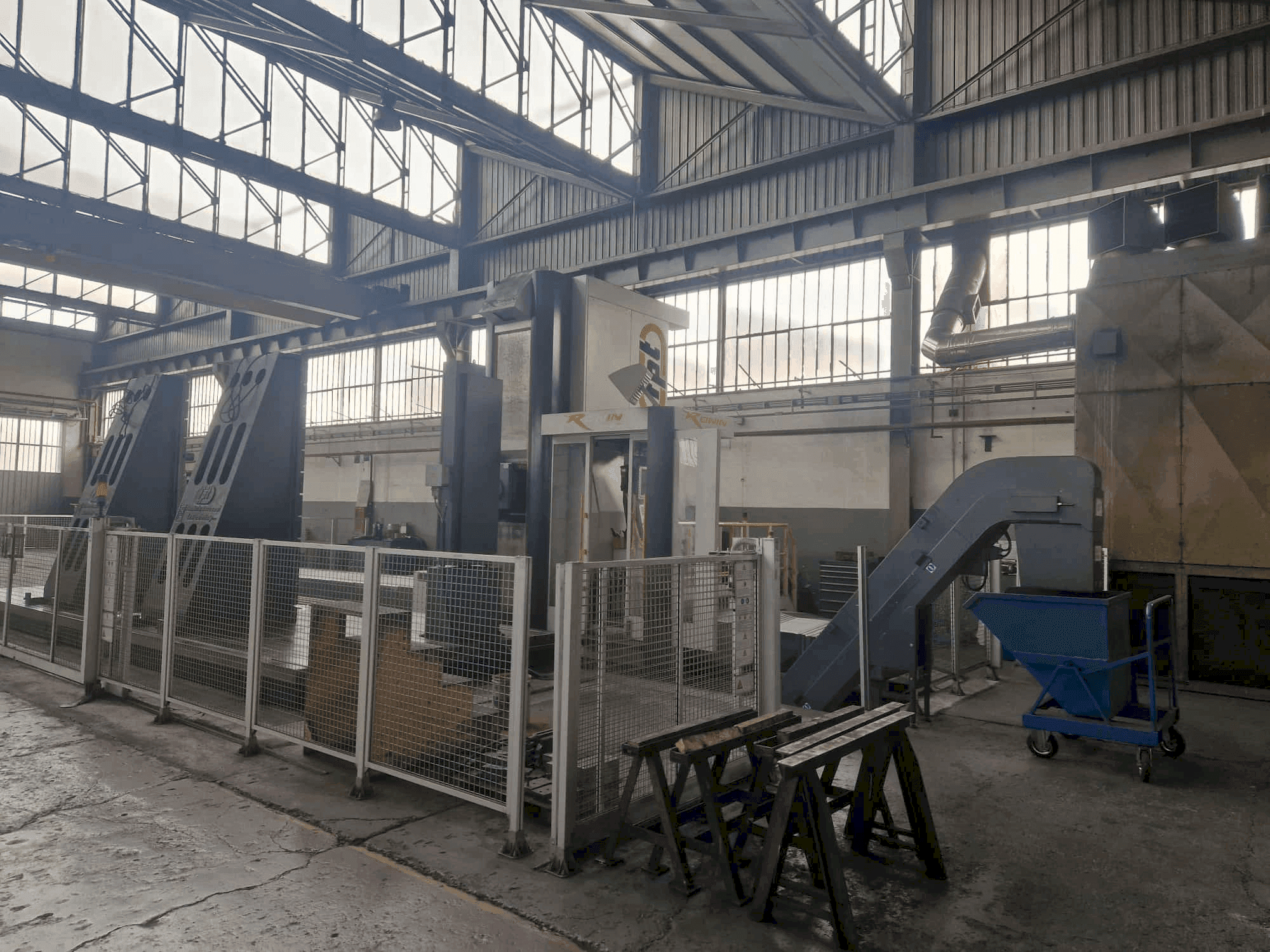 Vista frontal de la máquina FPT RONIN EVO