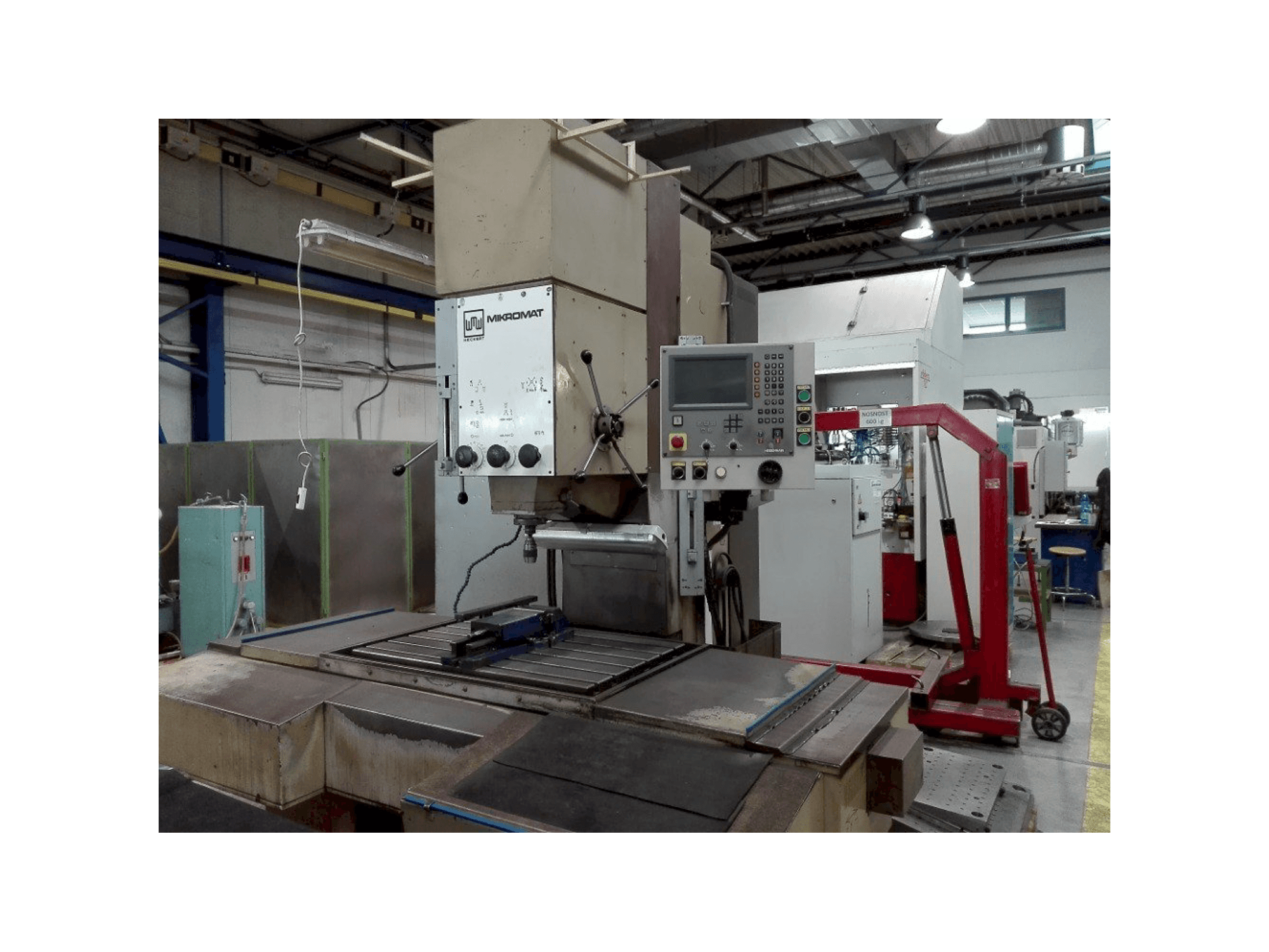 Vista frontal de la máquina WMW Mikromat BKoE 630x1000 CNC
