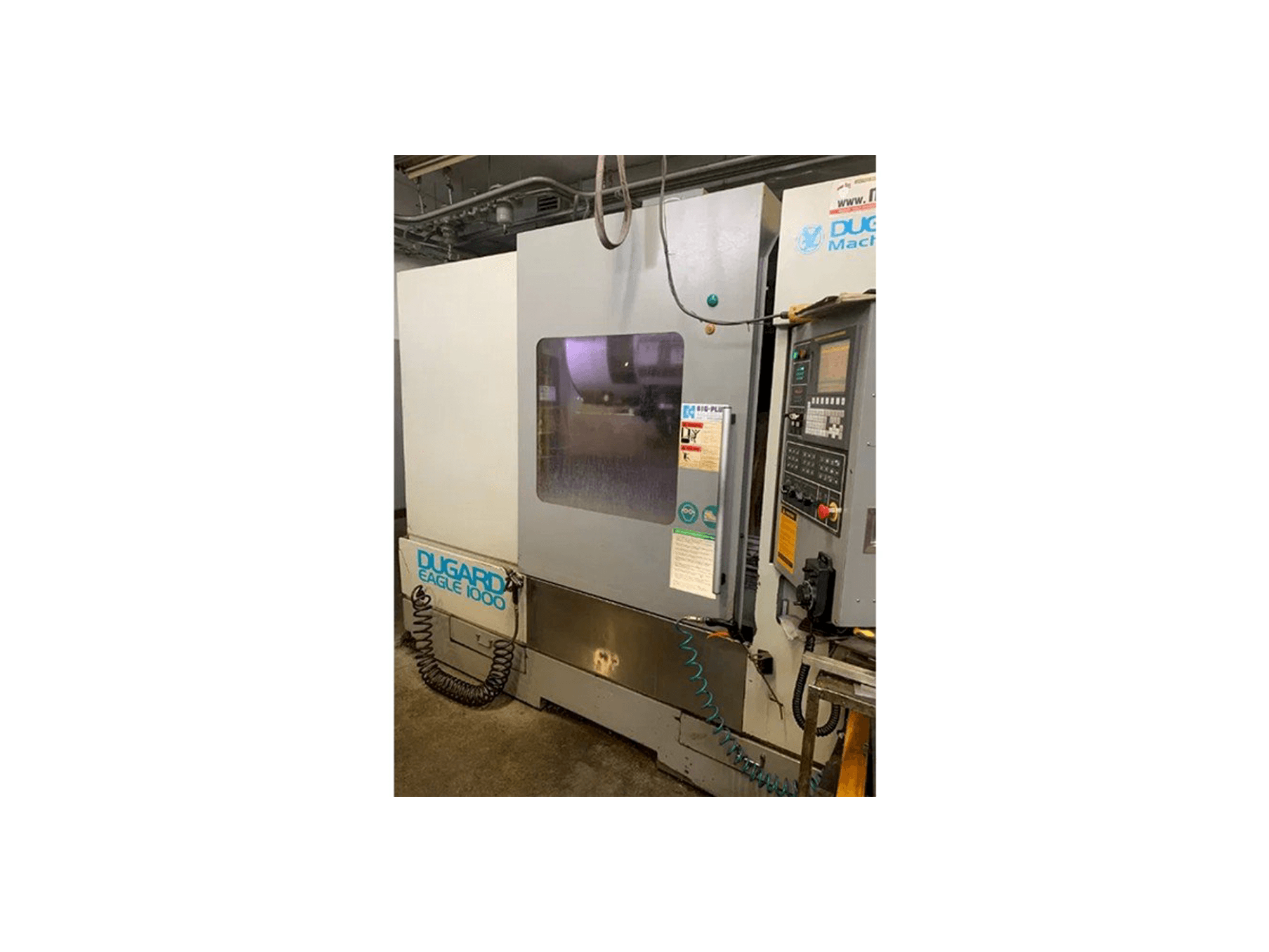 Vista frontal de la máquina Dugard Eagle 1000