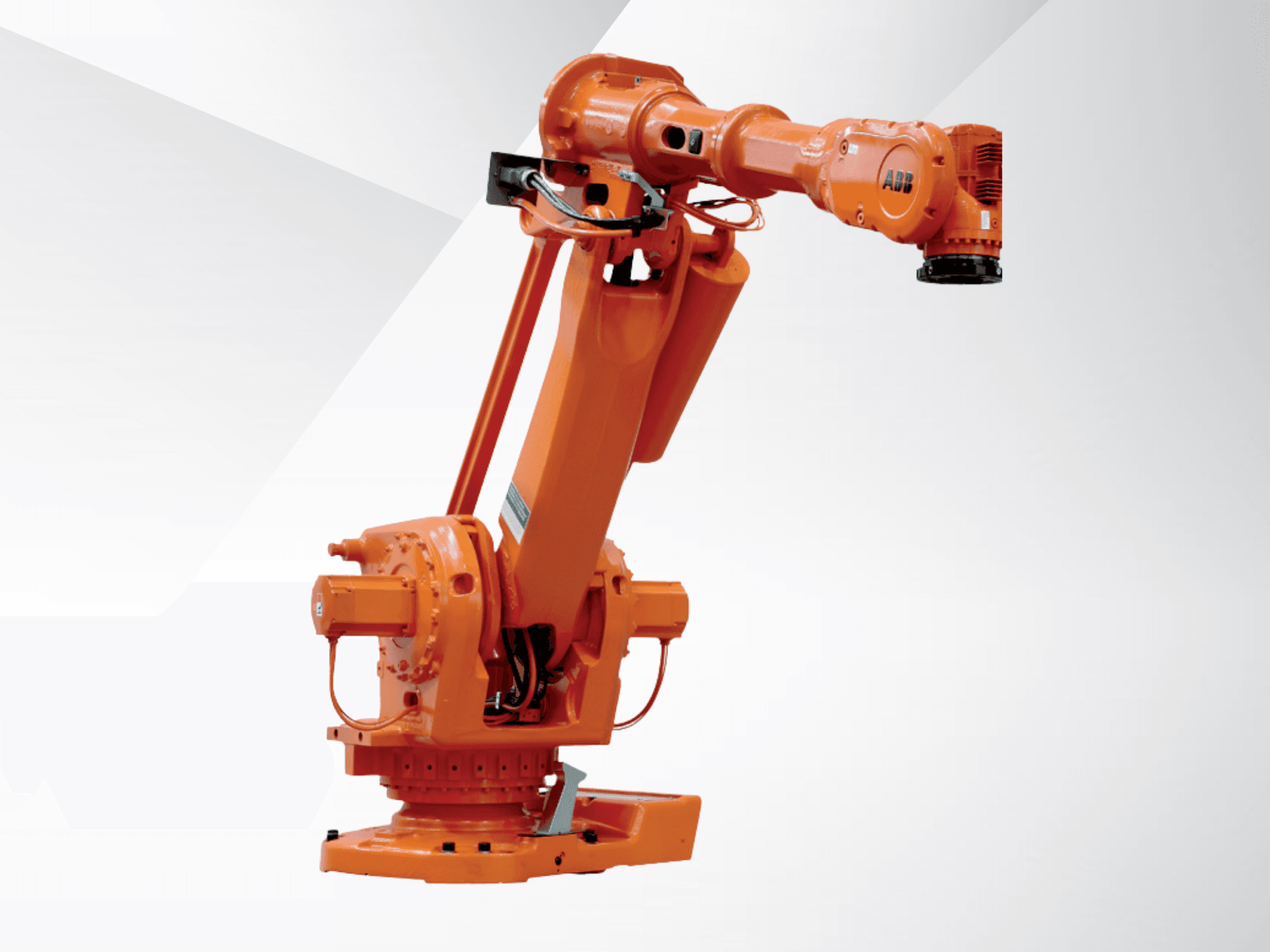 Brazo robótico ABB IRB 6660-205/1.9 de color naranja, visto de perfil, en el que se aprecian sus articulaciones y su diseño industrial.